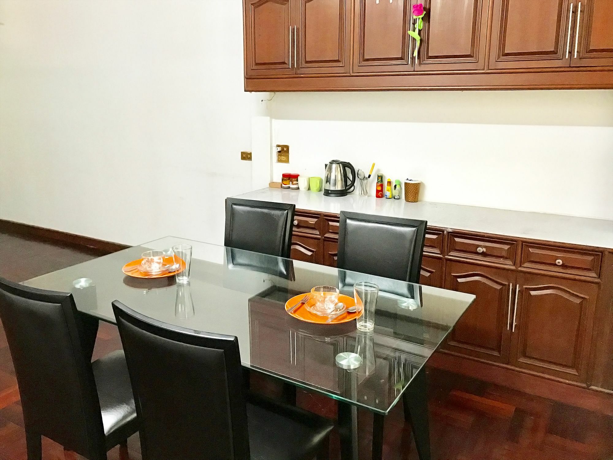 Sira'S House Hotel Bangkok Bagian luar foto