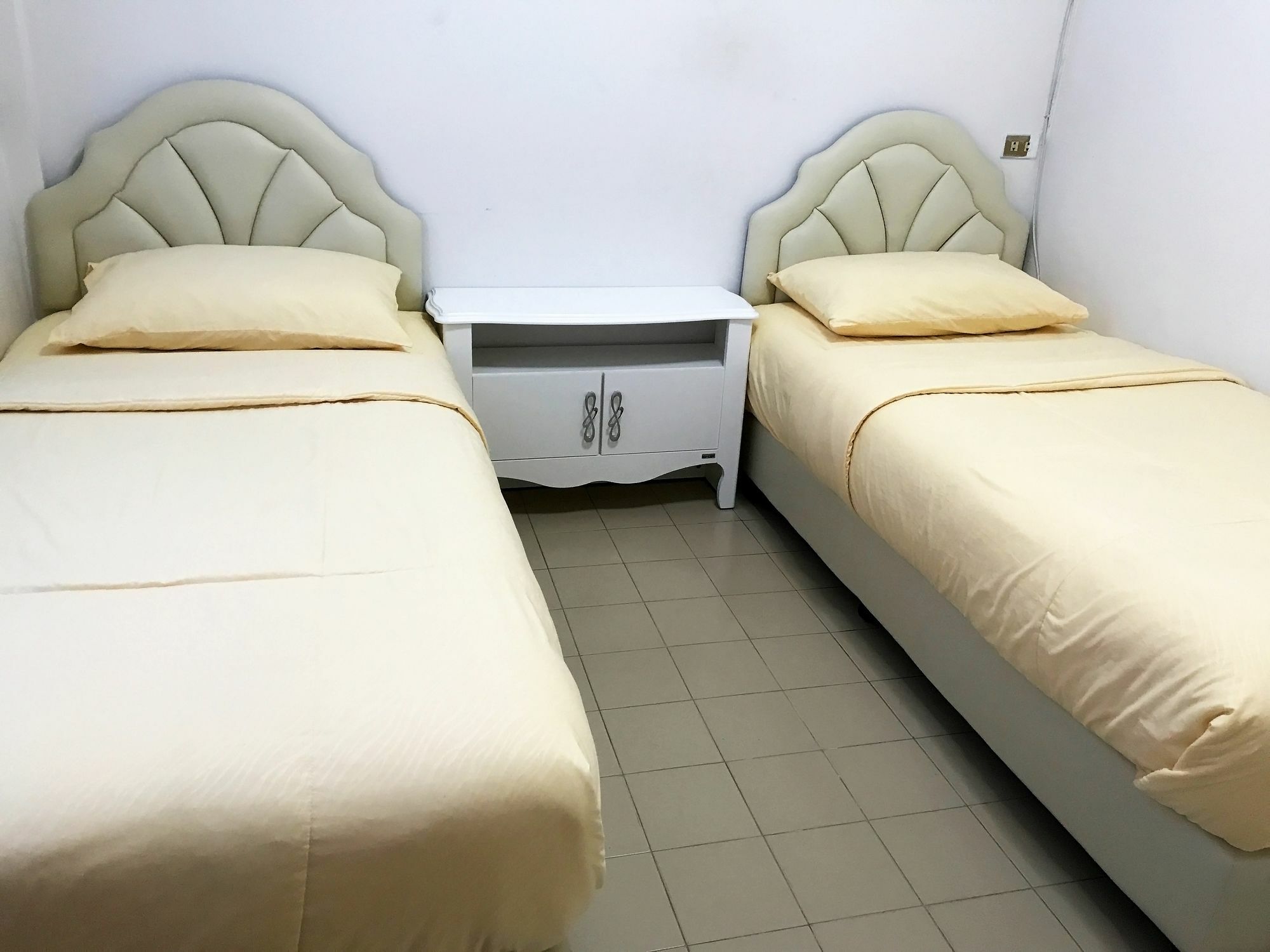 Sira'S House Hotel Bangkok Bagian luar foto