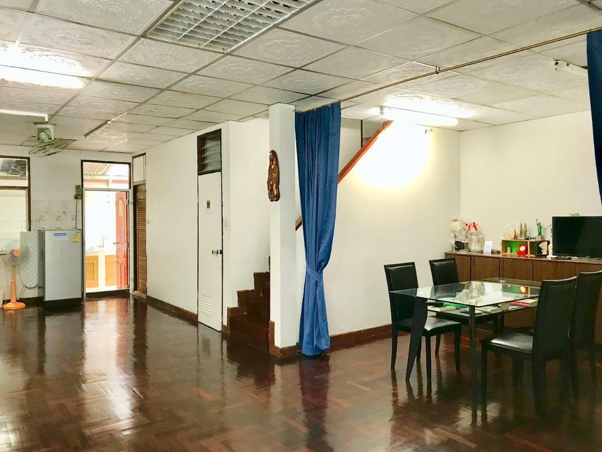 Sira'S House Hotel Bangkok Bagian luar foto