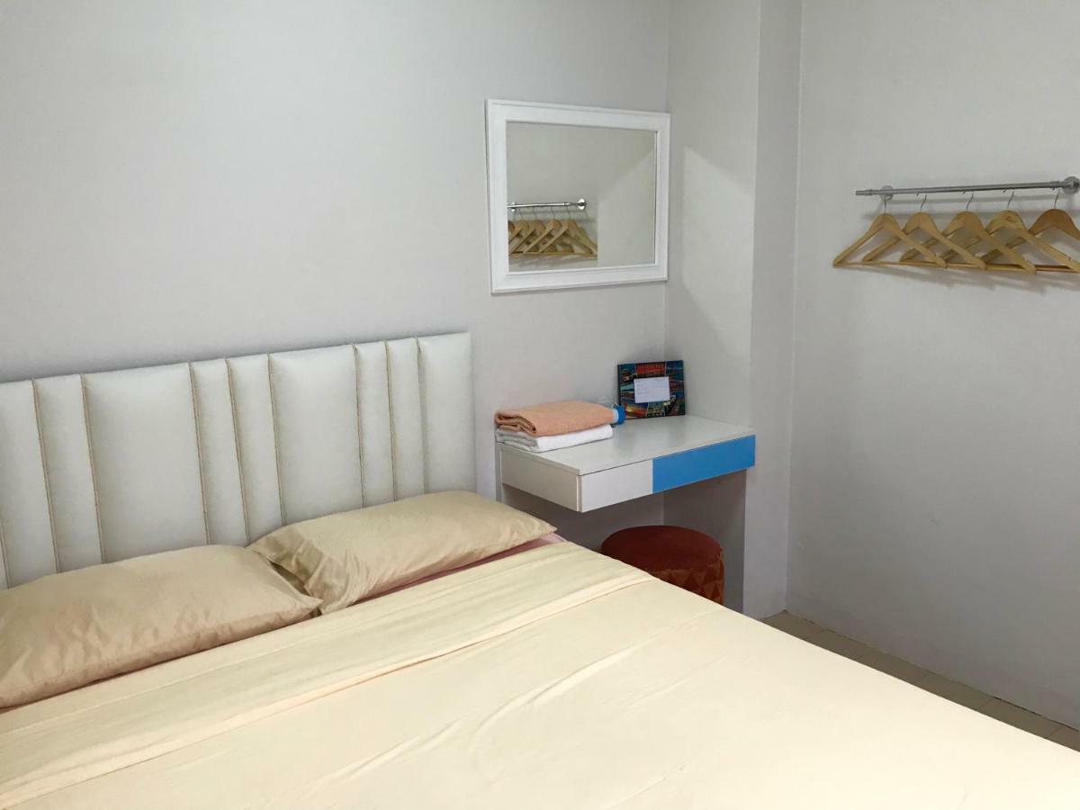 Sira'S House Hotel Bangkok Bagian luar foto